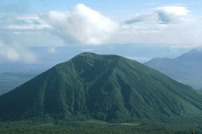 1-Day Bisoke Volcano Hiking Experience - The long day done right: lunch, water, and pacing for real travelers