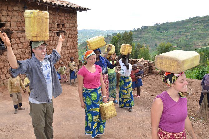A Day in the Life of a Local Artisan - Stop by stop: how the village day is built