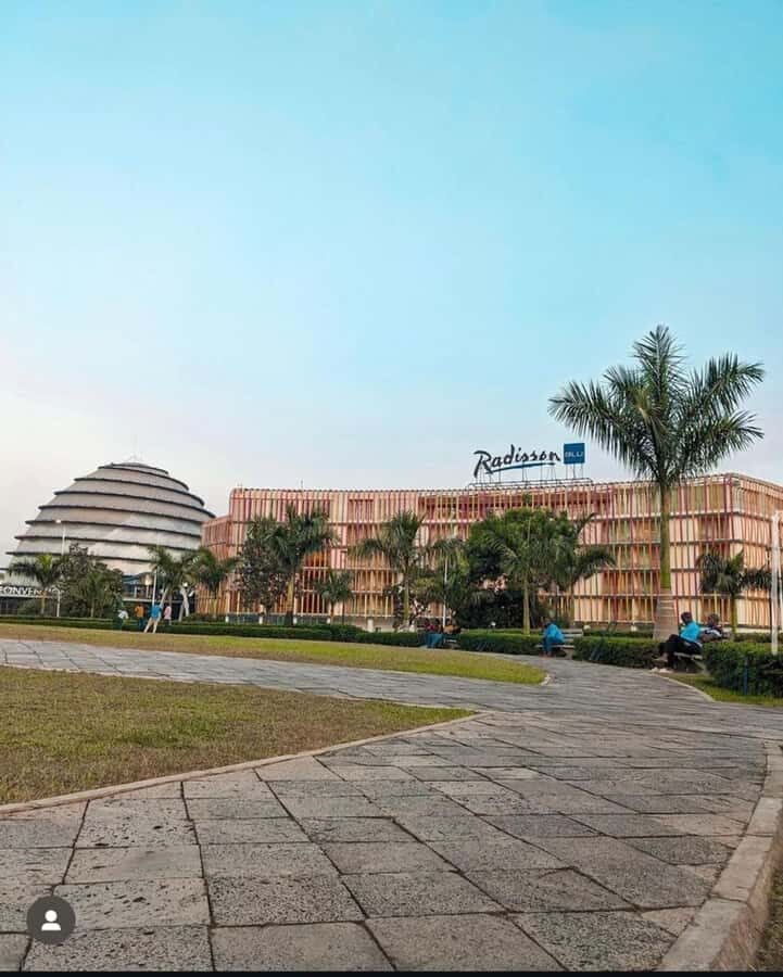 Kigali tour and Rwanda tour - Inema Arts Center: modern Rwanda, in a human-sized stop