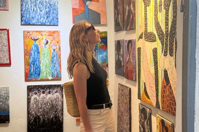 Kigali's Art Tour with Aline - Np Art Gallery: Contemporary African Art With People Behind It